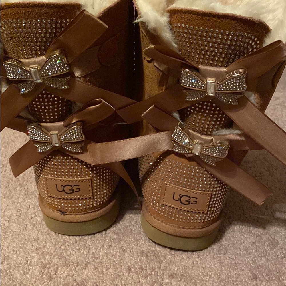 UGG  INSPIRED - NOT TRUE UGGS!Tan Boots with Bow Accents
